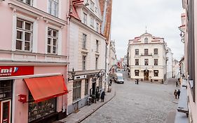 Town Hall Square Apartment With Sauna